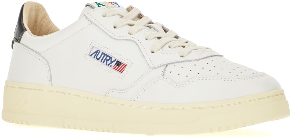 Autry White leather Medalist sneakers Wit