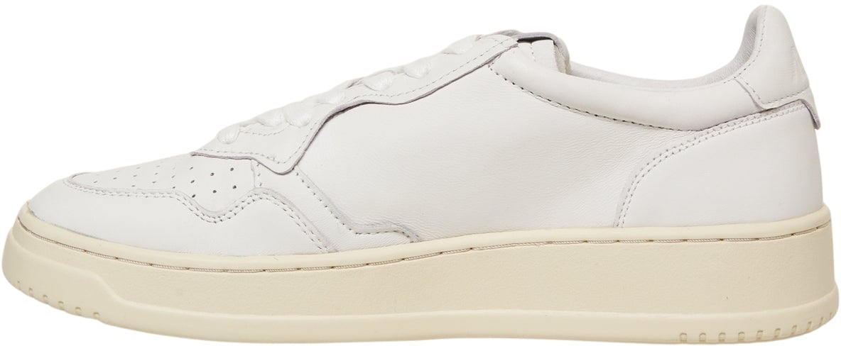 Autry Sneakers 'Medalist Low' Wit