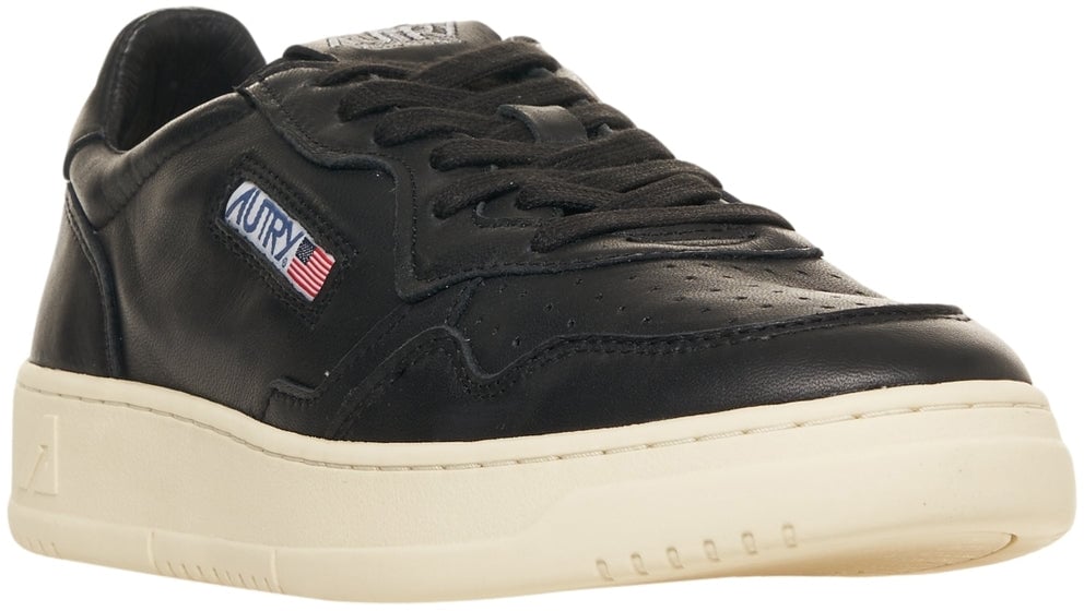 Autry Sneakers 'Medalist Low' Zwart