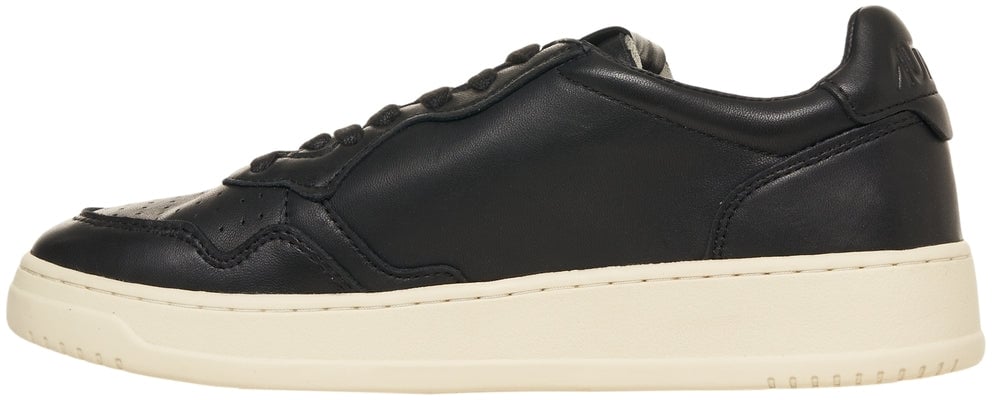 Autry Sneakers 'Medalist Low' Zwart
