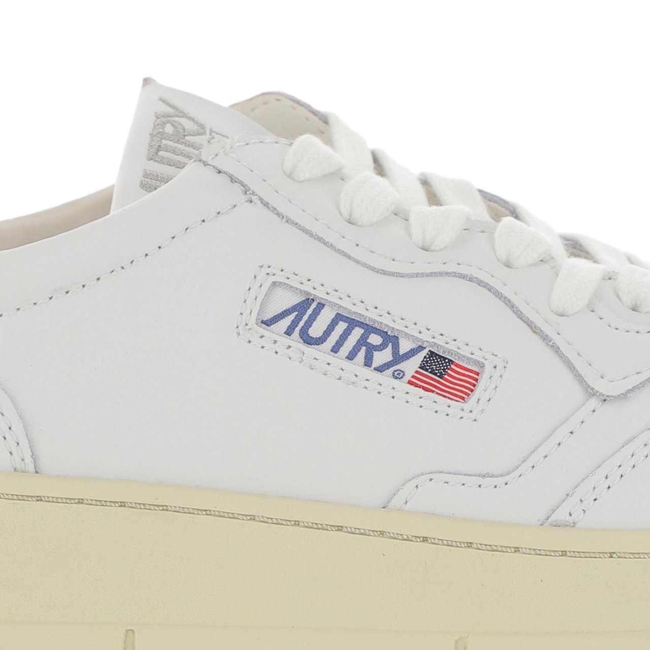 Autry Low-Top Leather Trainers with Logo Detailing and Classic Silhouette Wit