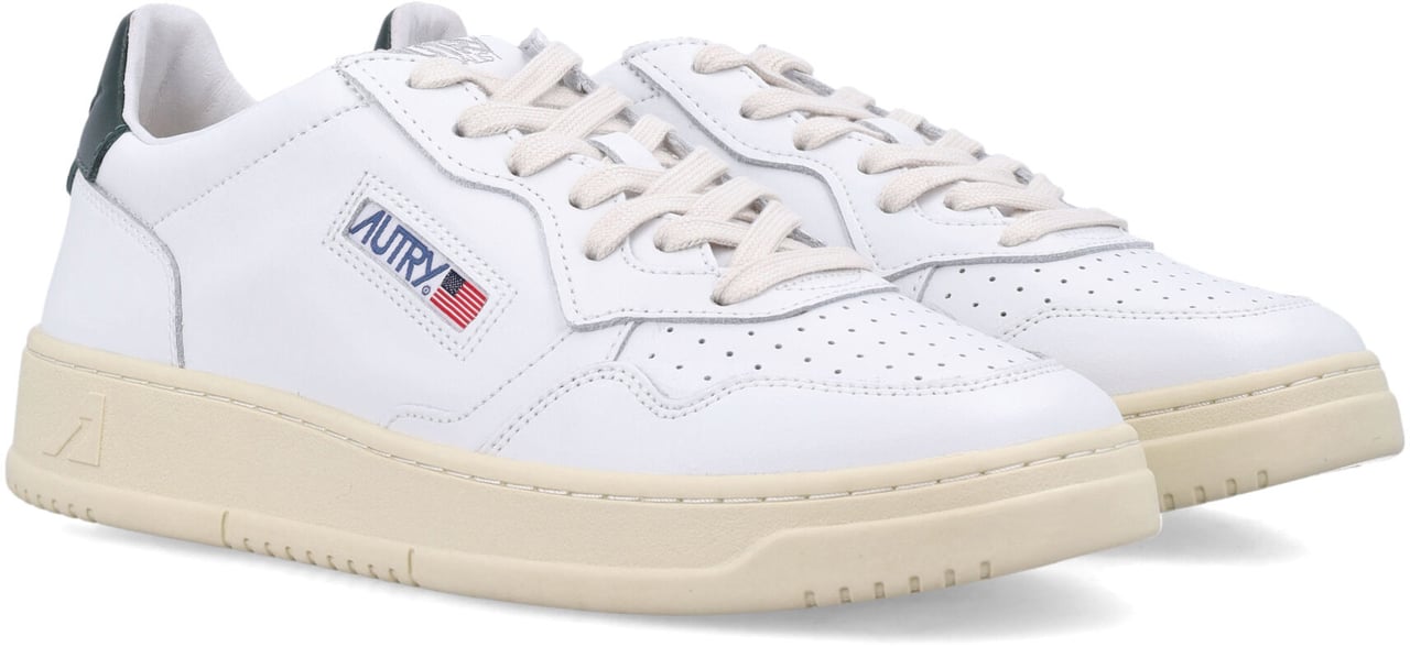 Autry Medalist Low White Mountain Wit