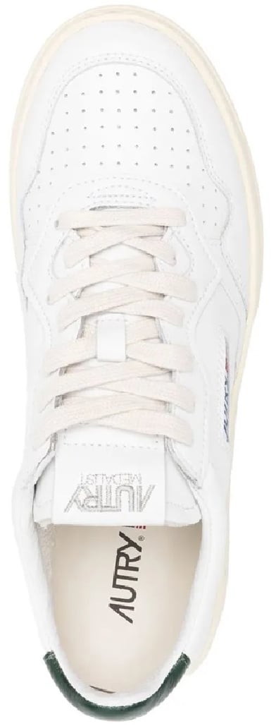 Autry medalist low divers Divers