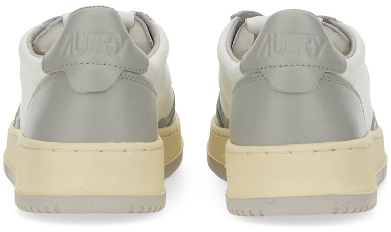 Autry White Light Grey Overlays Sneakers Grijs