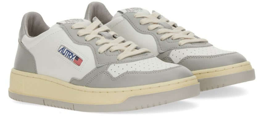 Autry White Light Grey Overlays Sneakers Grijs