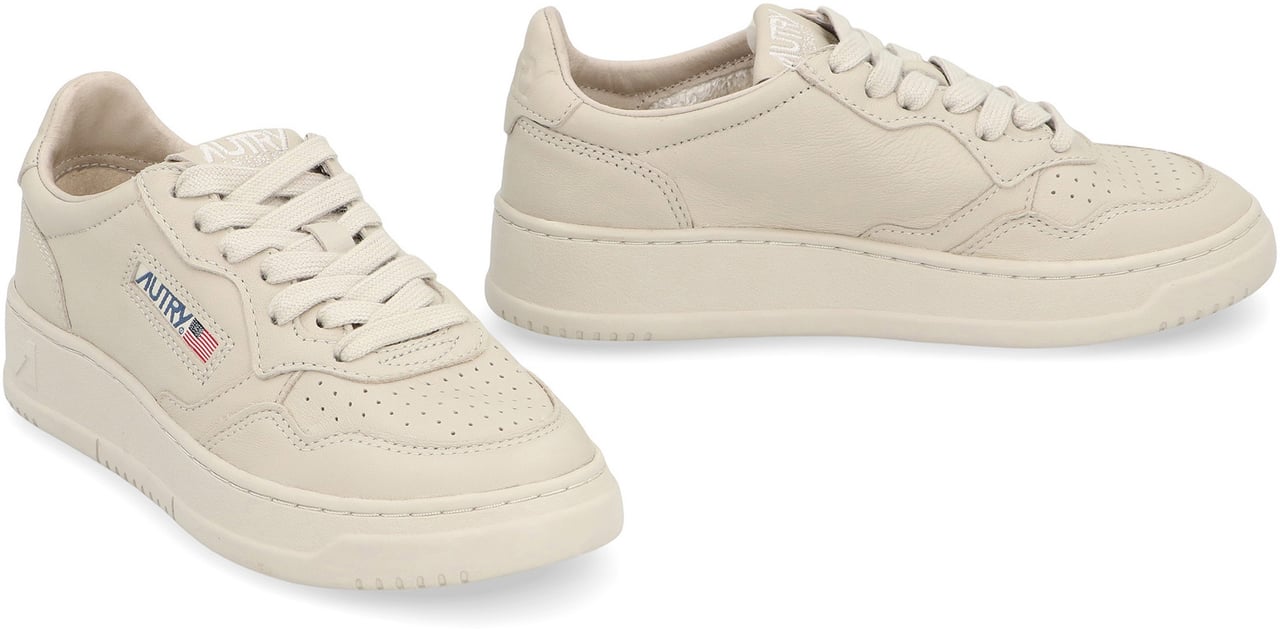 Autry Medalist leather sneakers Neutraal