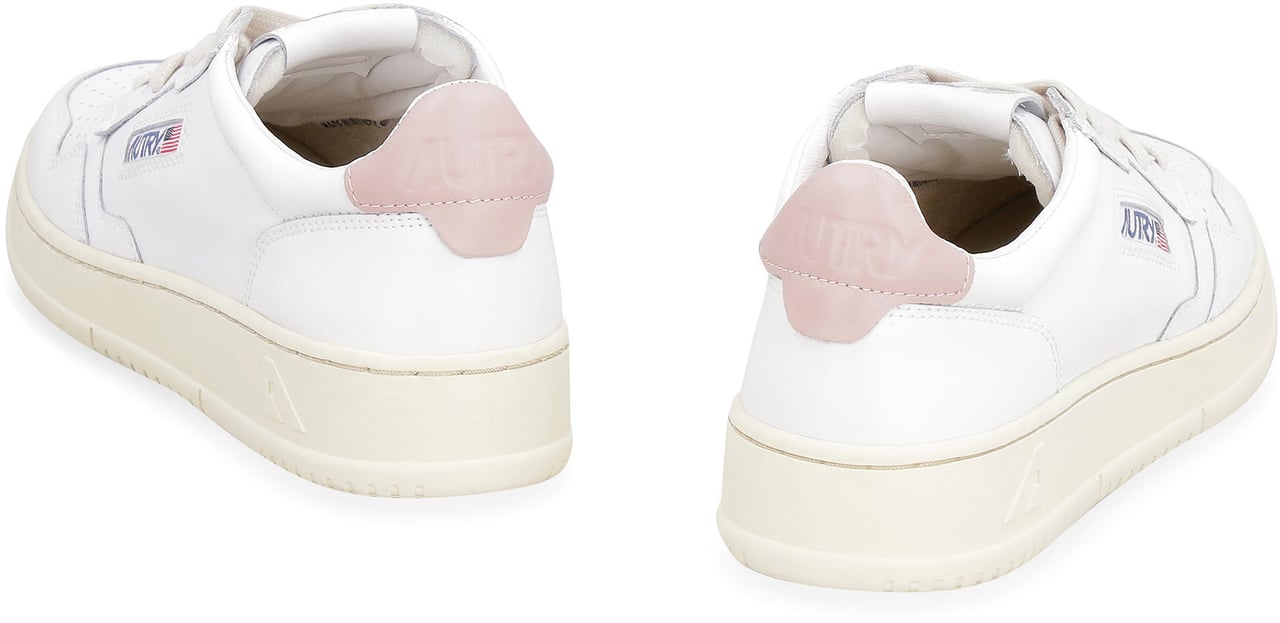 Autry Medalist leather low-top sneakers Roze
