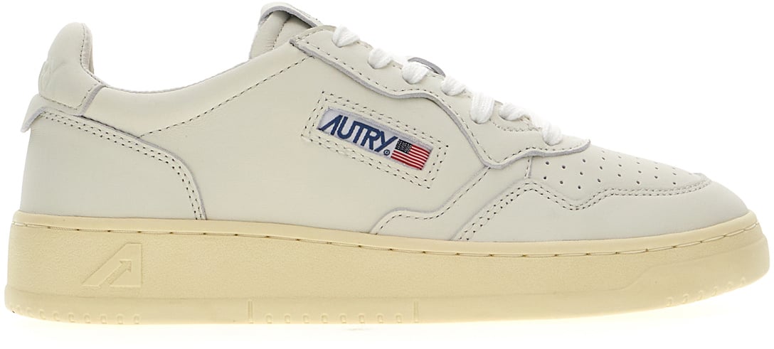 Autry Autry White leather Medalist sneakers Wit