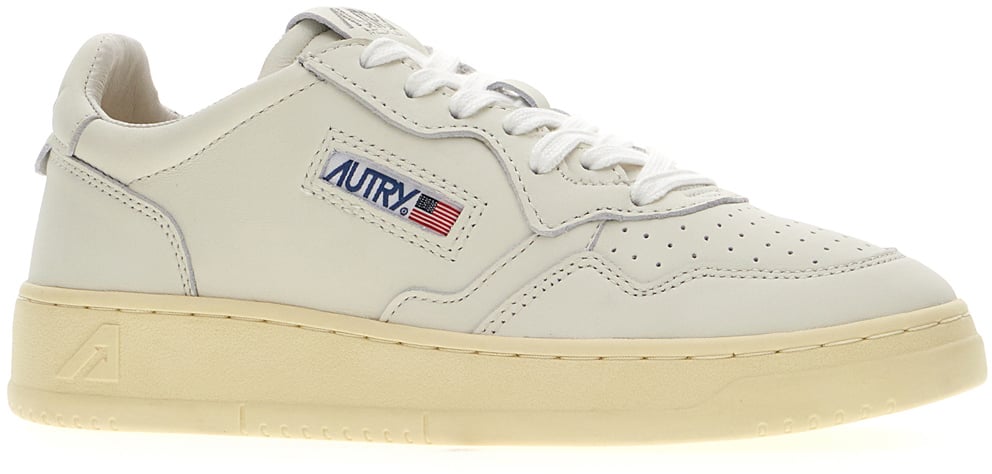 Autry Autry White leather Medalist sneakers Wit