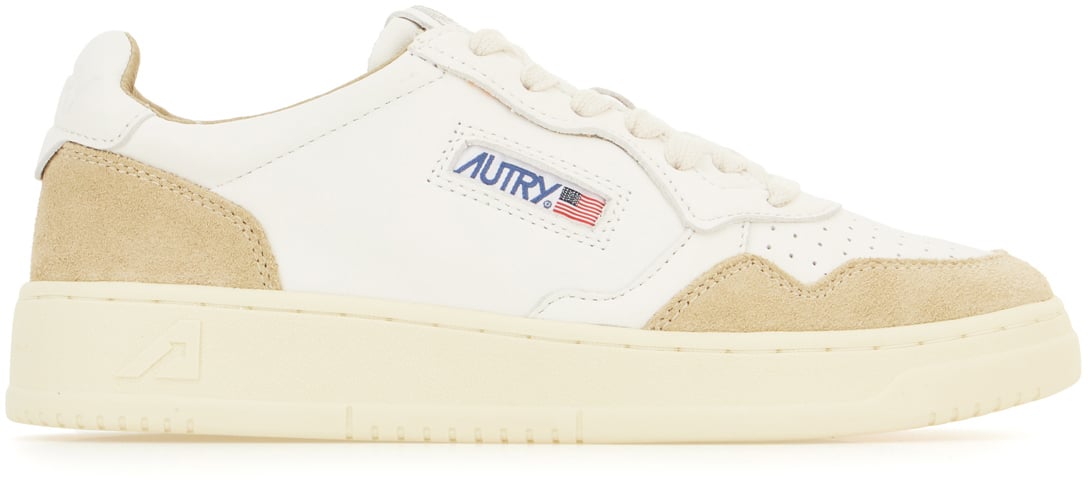 Autry Autry White leather Medalist sneakers Wit