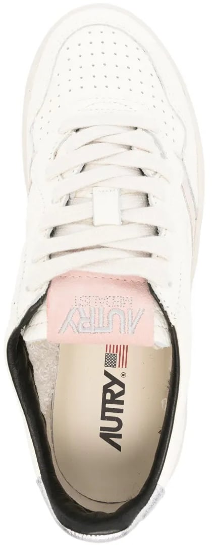 Autry medalist low divers Divers