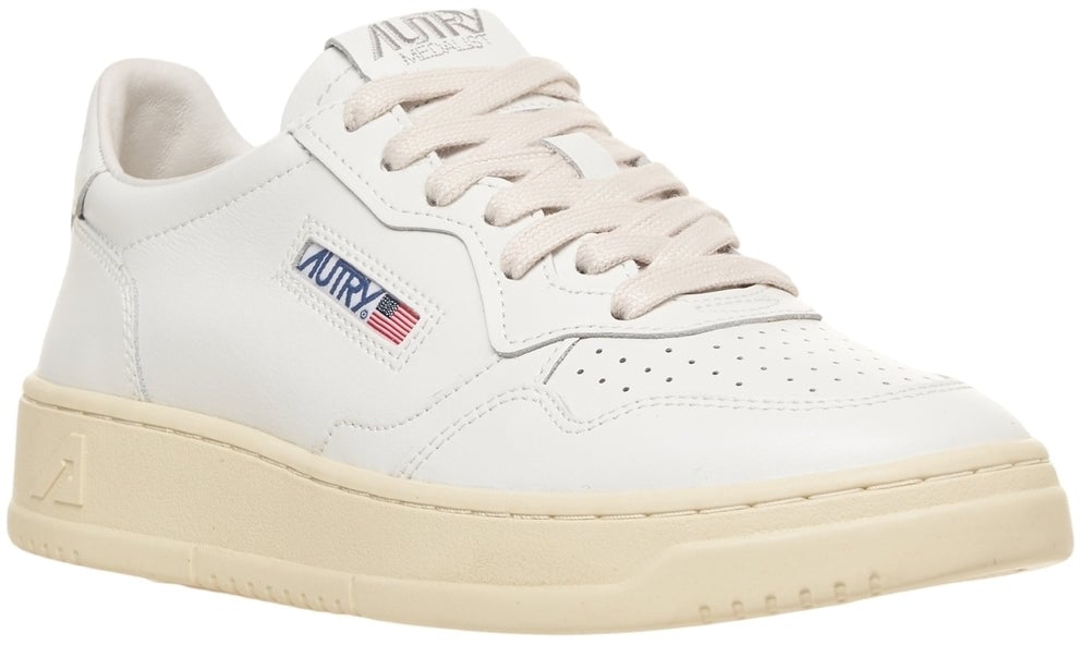 Autry Sneakers 'Medalist Low' Wit