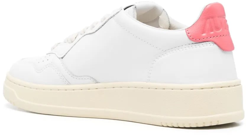 Autry medalist low divers Divers