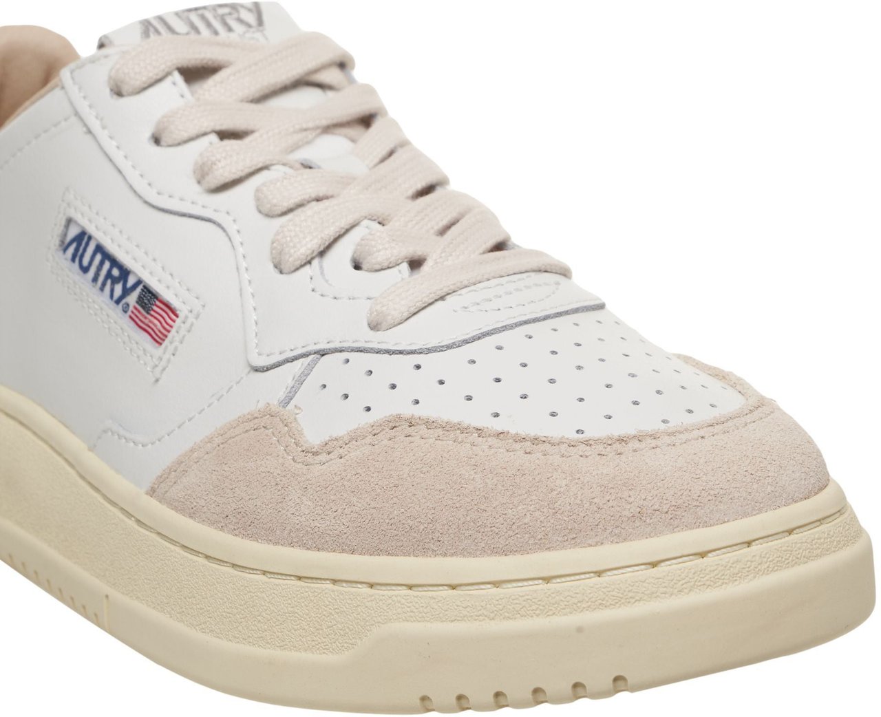 Autry Sneakers 'Medalist Low' Wit
