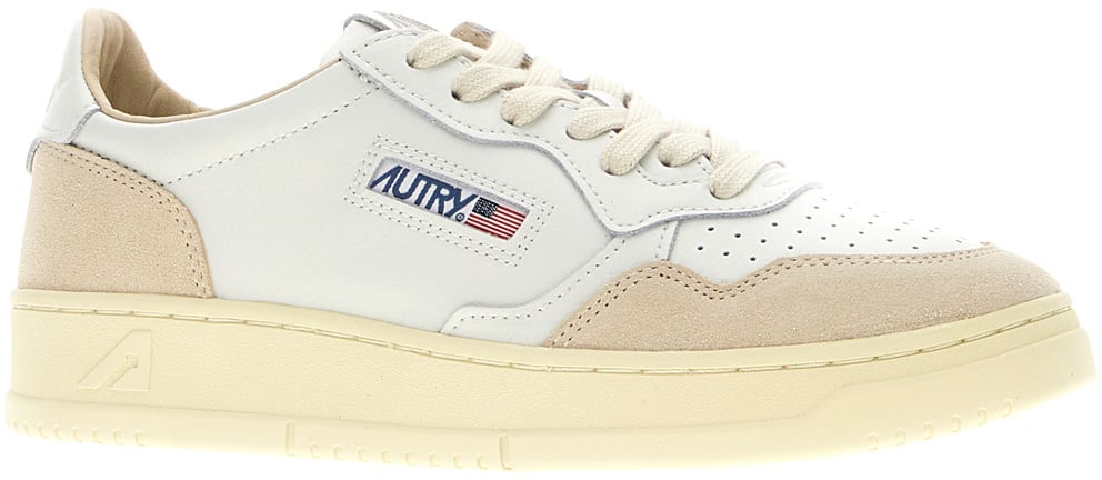 Autry White leather Medalist sneakers Wit