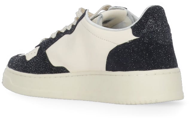 Autry Sneakers Ivory Wit