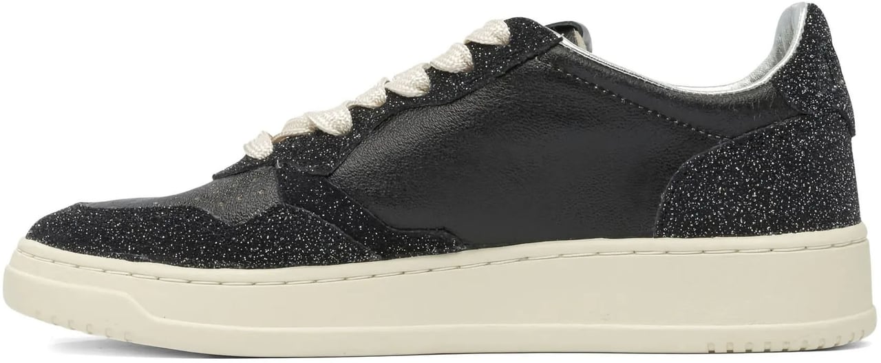 Autry Sneakers Black/Offblack Zwart