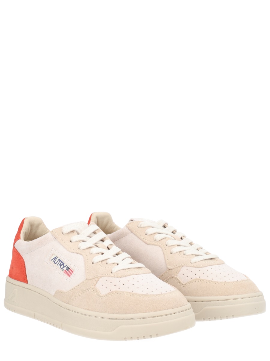 Autry Cream Medalist Low Suede Cow Leather Sneakers Neutraal