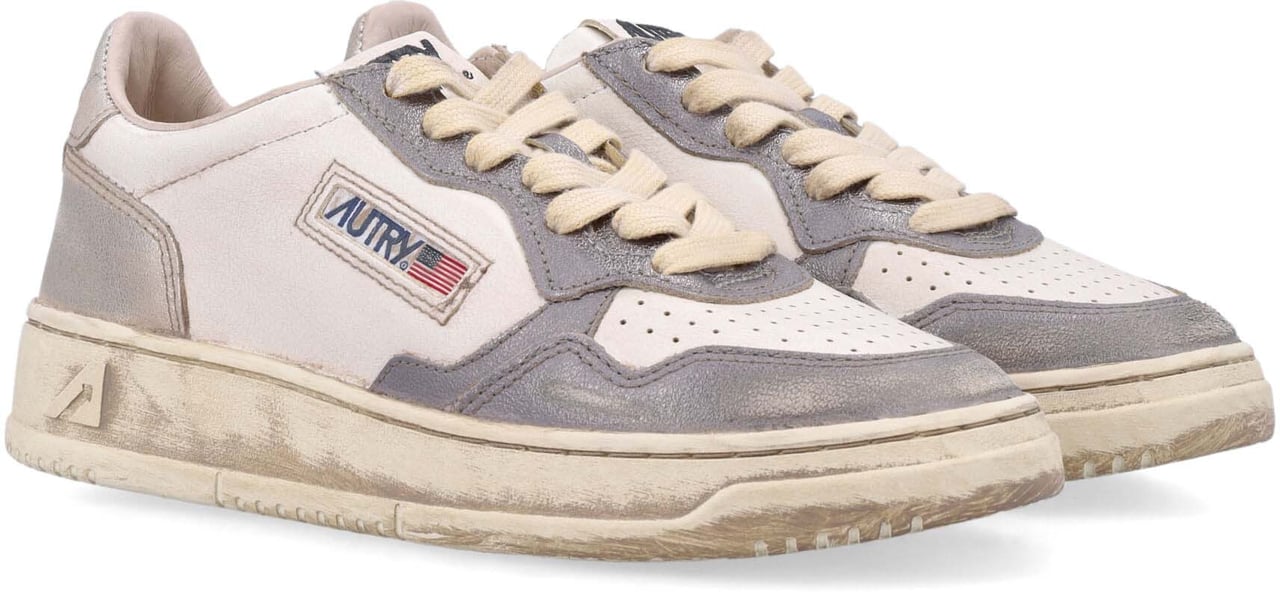 Autry Medalist Low White/Old Silver/Platinum Wit