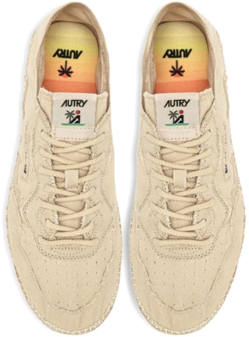 Autry Sneakers Ivory Wit