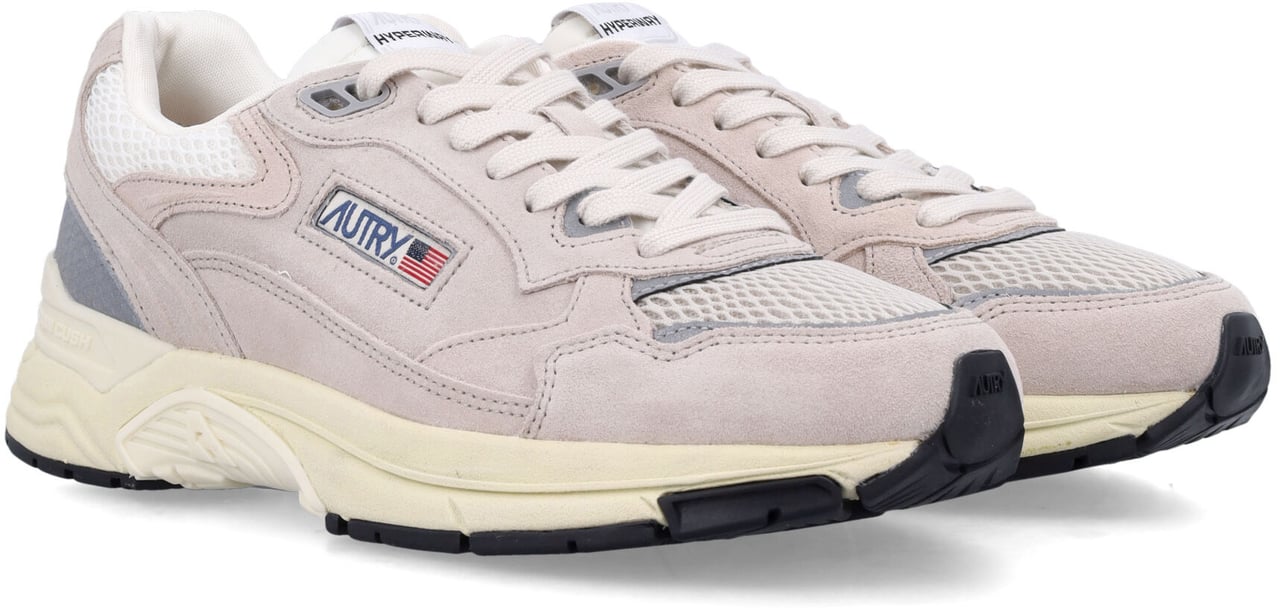 Autry Hyperway Low Sand Silver Zilver
