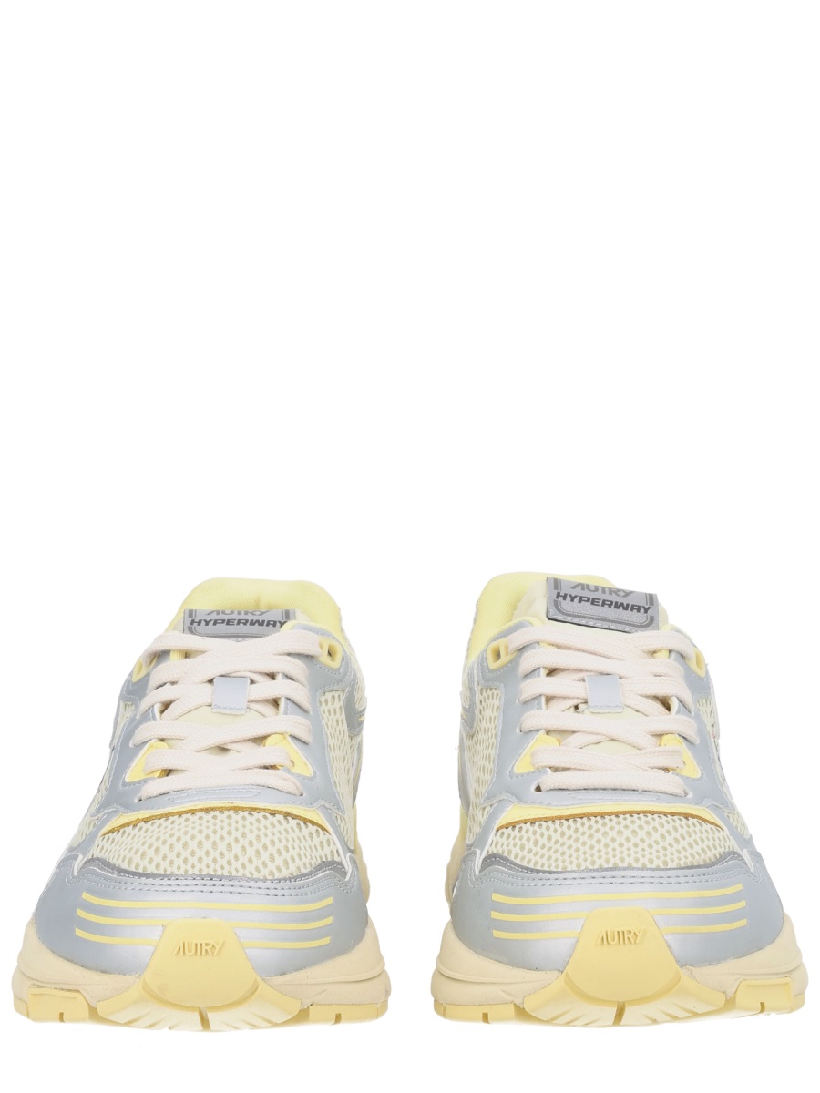 Autry Layered Mesh Synthetic Overlays Sneakers Wit