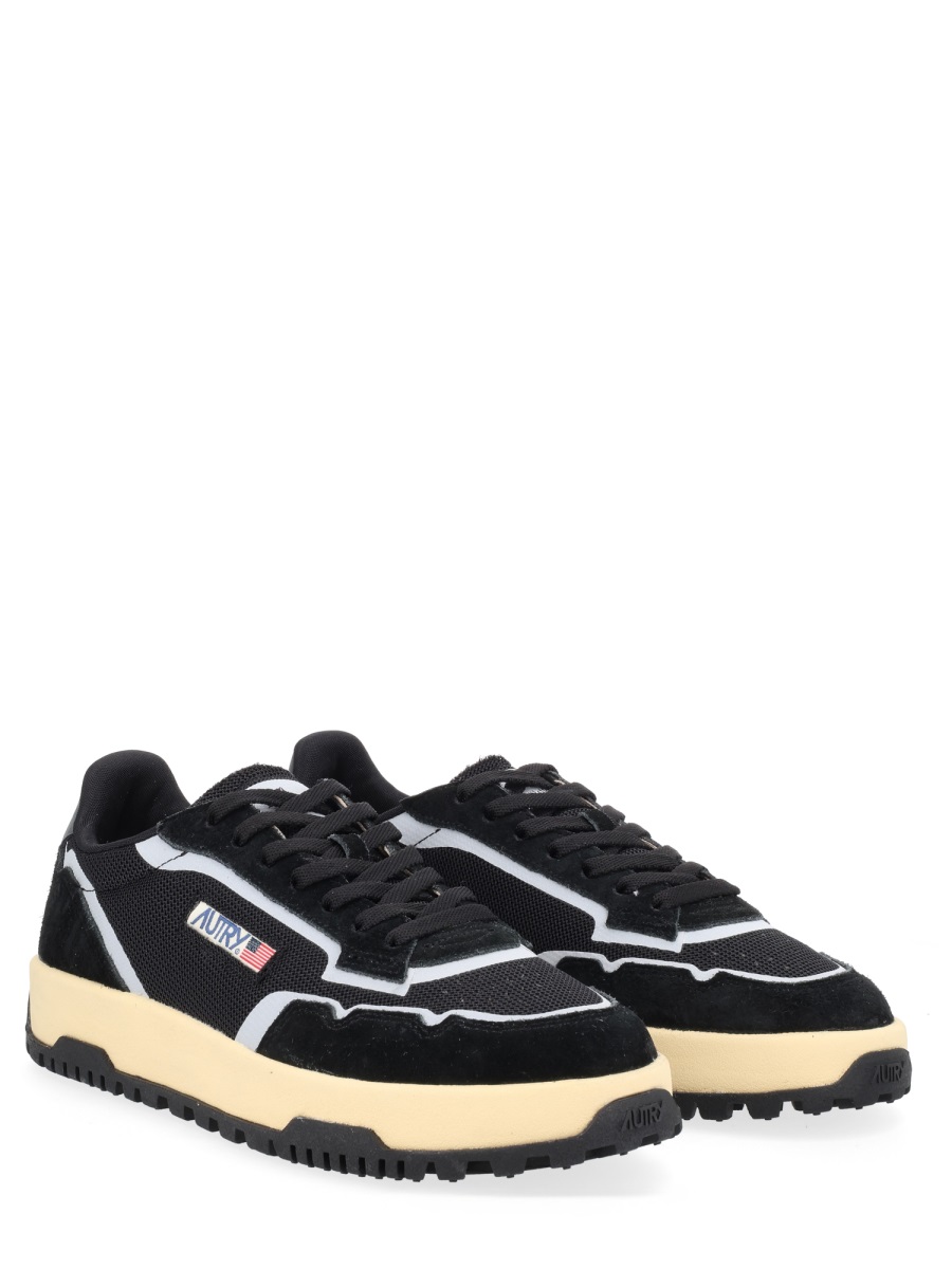 Autry Wildpace Low Mesh Suede Sneakers Zwart