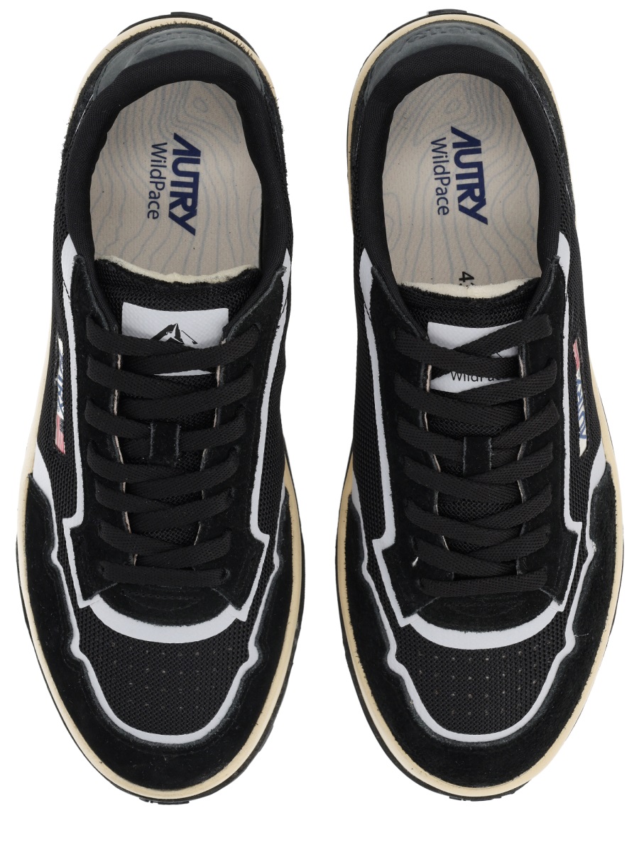 Autry Wildpace Low Mesh Suede Sneakers Zwart
