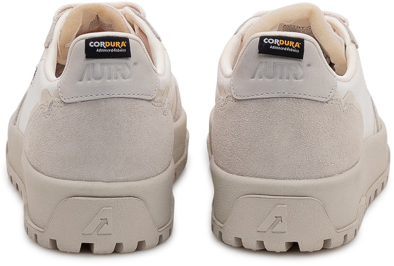 Autry Sneakers Wildplace Low Wit
