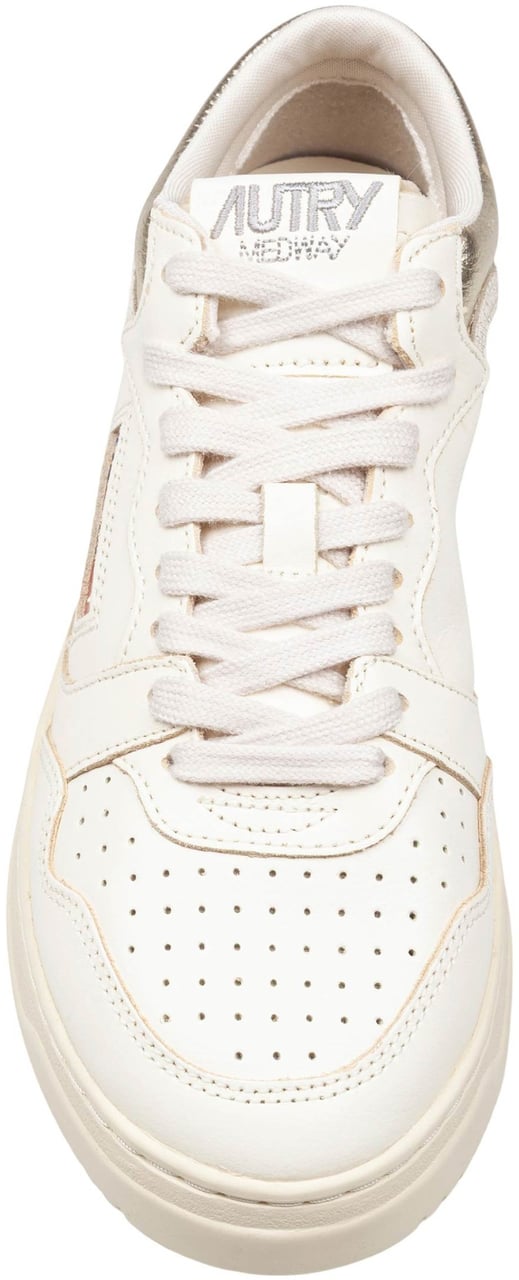 Autry Autry sneakers med-way cream leather sneakers Zilver