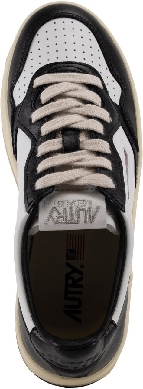 Autry Sneakers Leatleat Whtblk Divers