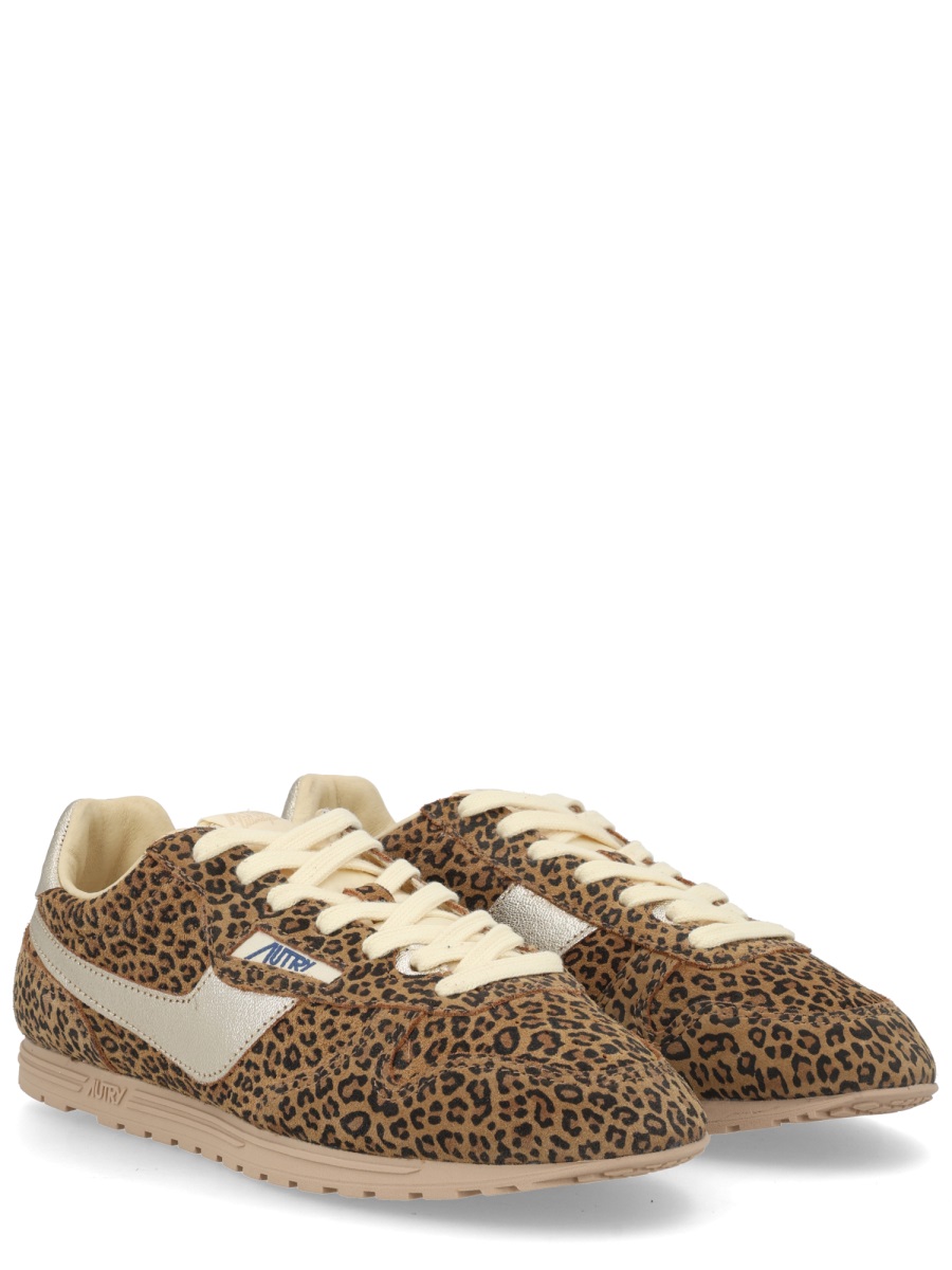 Autry Windspin Leopard Metallic Accents Sneakers Bruin