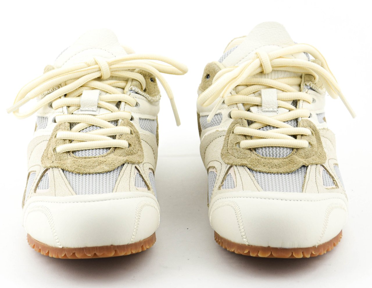 Axel Arigato Slow Runner Off White Gum Beige