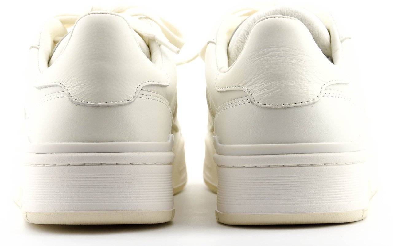 Axel Arigato Clay Offwhite Wit