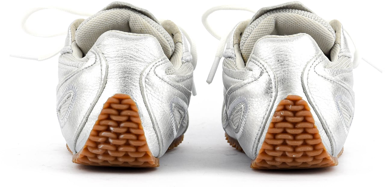 Axel Arigato Slow Runner Silver Gum Zilver