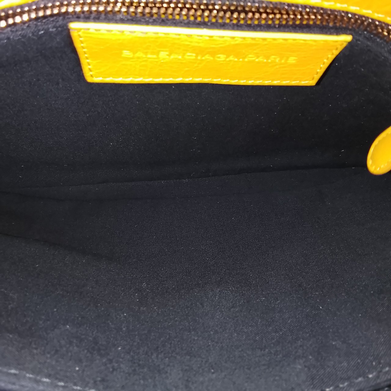 Balenciaga Balenciaga Yellow Leather Envelope City Clutch Geel