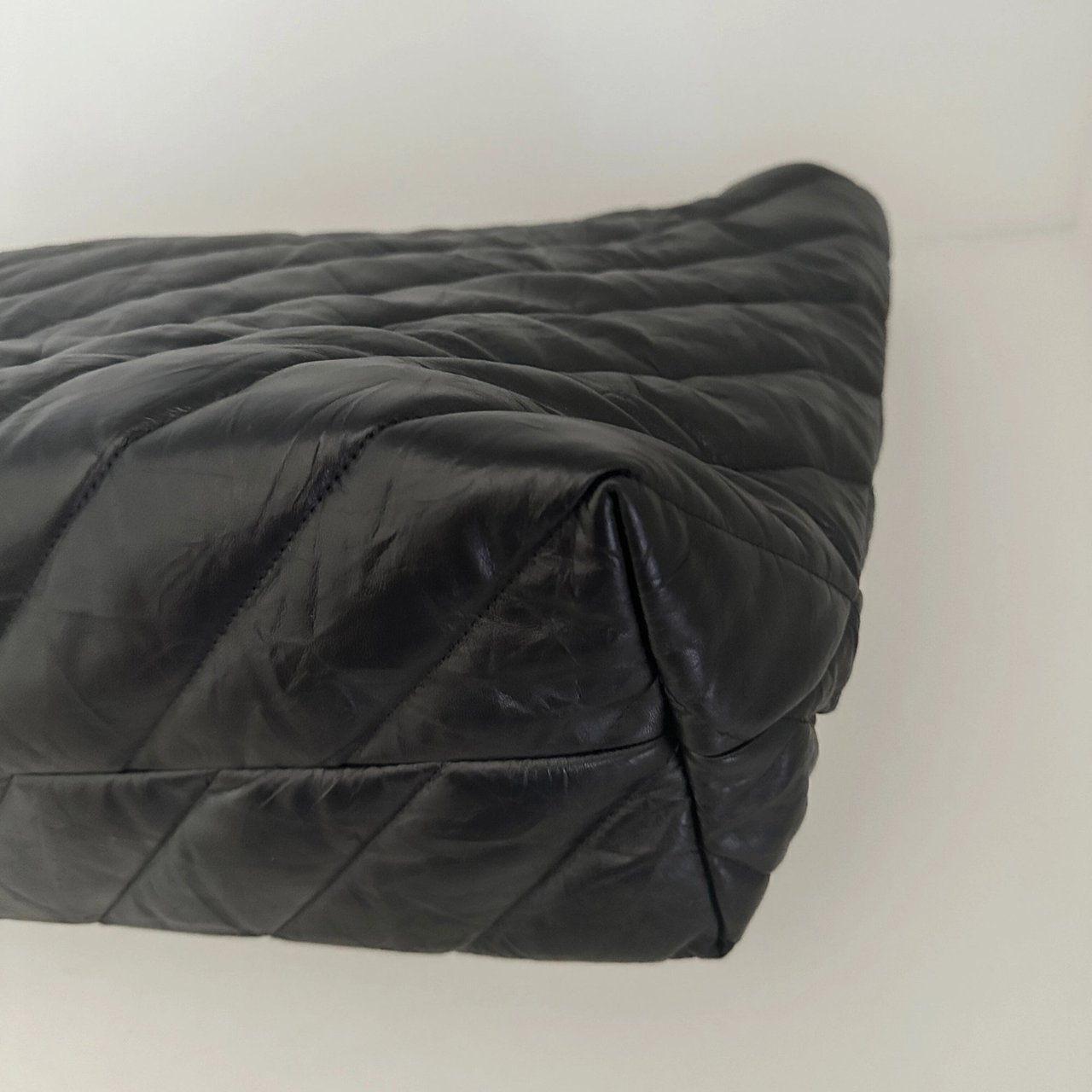 Balenciaga Balenciaga Shopper Crush East-West Large Kalbsleder / neuwertig Divers