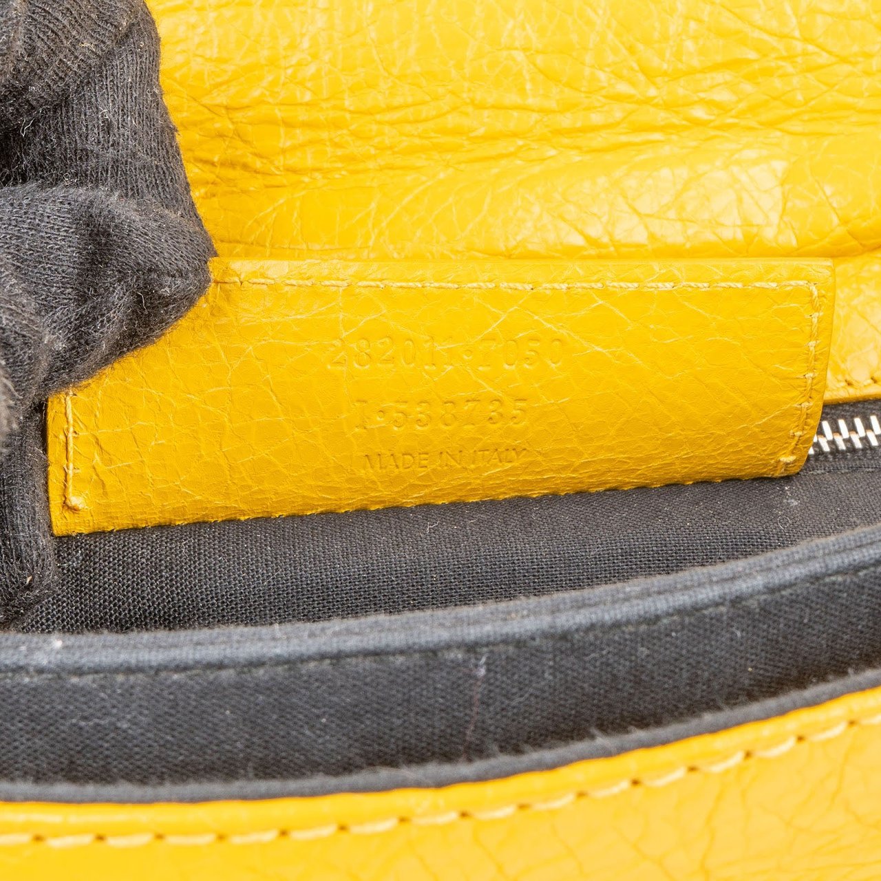 Balenciaga Balenciaga Yellow Leather City Bag Clutch Geel