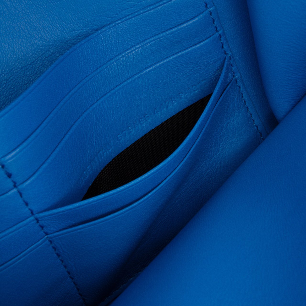 Balenciaga Grained Calfskin Car Flap Crossbody Blauw