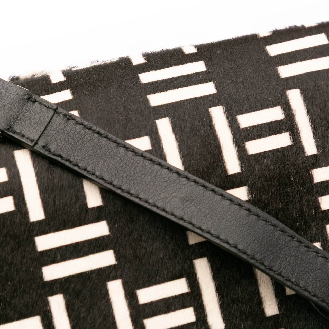 Balenciaga Pony Hair Clutch Zwart