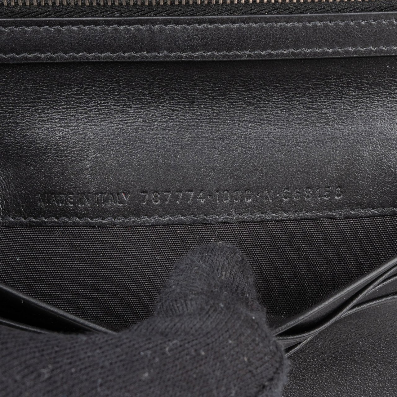 Balenciaga Leather Passport Holder Wallet Zwart