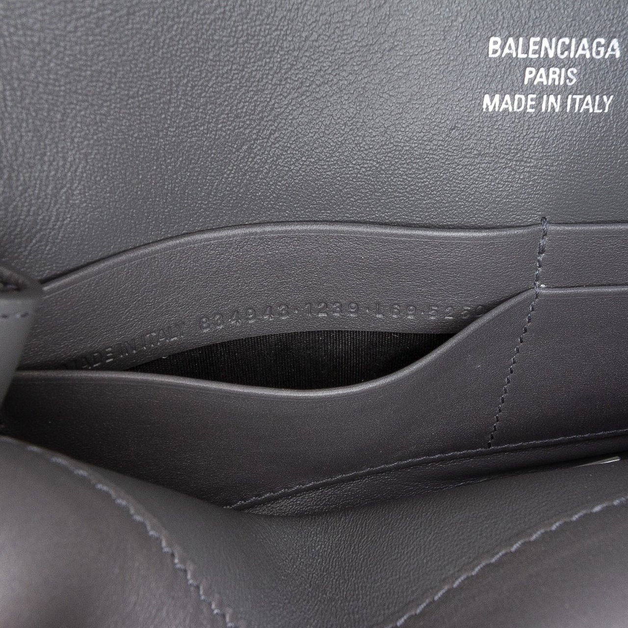 Balenciaga Small Smooth Calfskin Bel Air Clutch On Strap Grijs