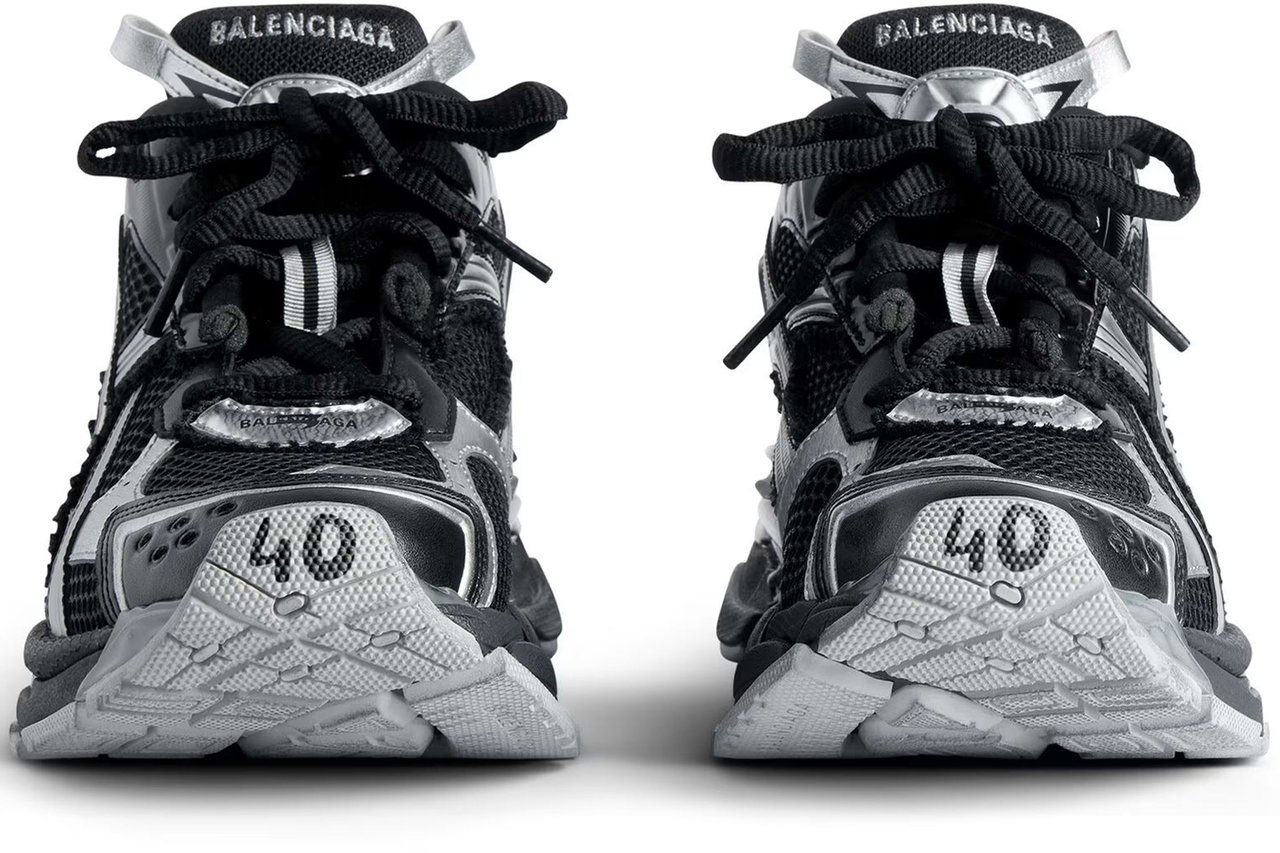 Balenciaga Black/Silver Runner Mesh Chunky Sneakers Zwart
