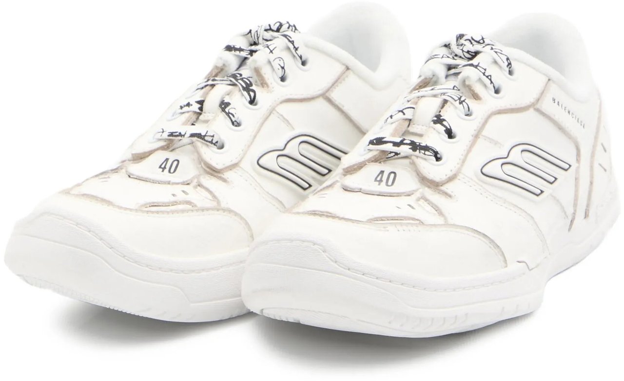 Balenciaga White Hamptons Wornout Distressed Leather Sneakers Wit