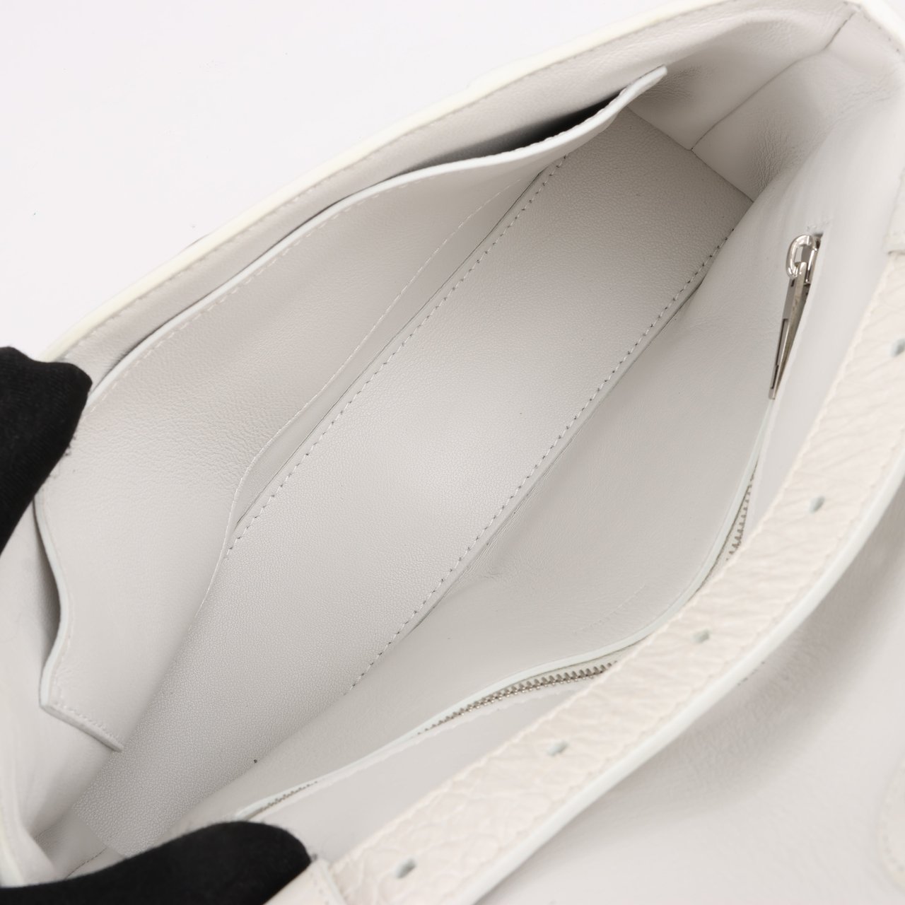 Balenciaga Balenciaga Hourglass Mock Croc Shoulder bag in White 671355 Wit