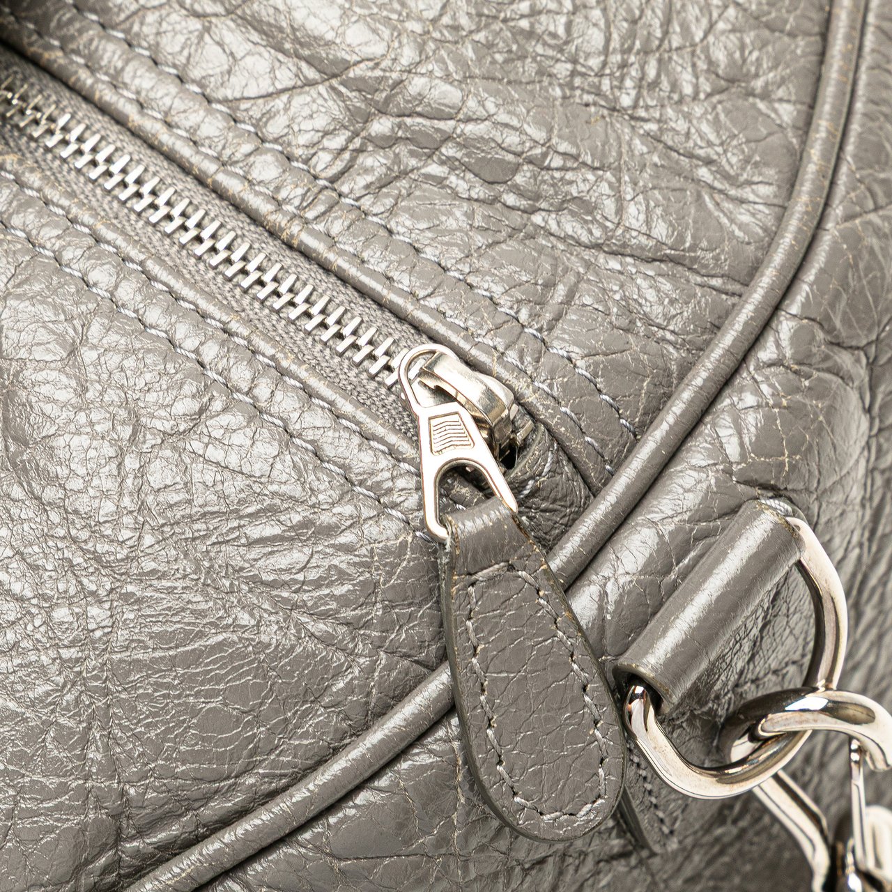 Balenciaga Leather Arena Air Hobo Grijs