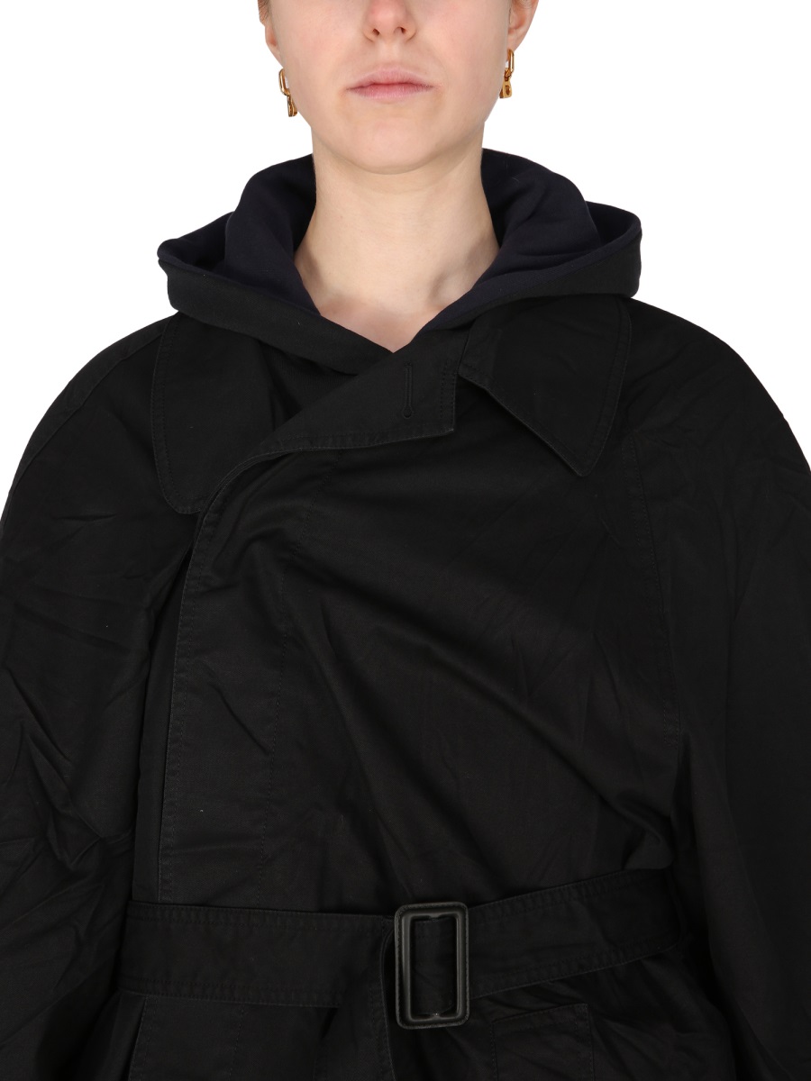 Balenciaga Oversized Carcoat with Pointed Collar and Concealed Closure Zwart