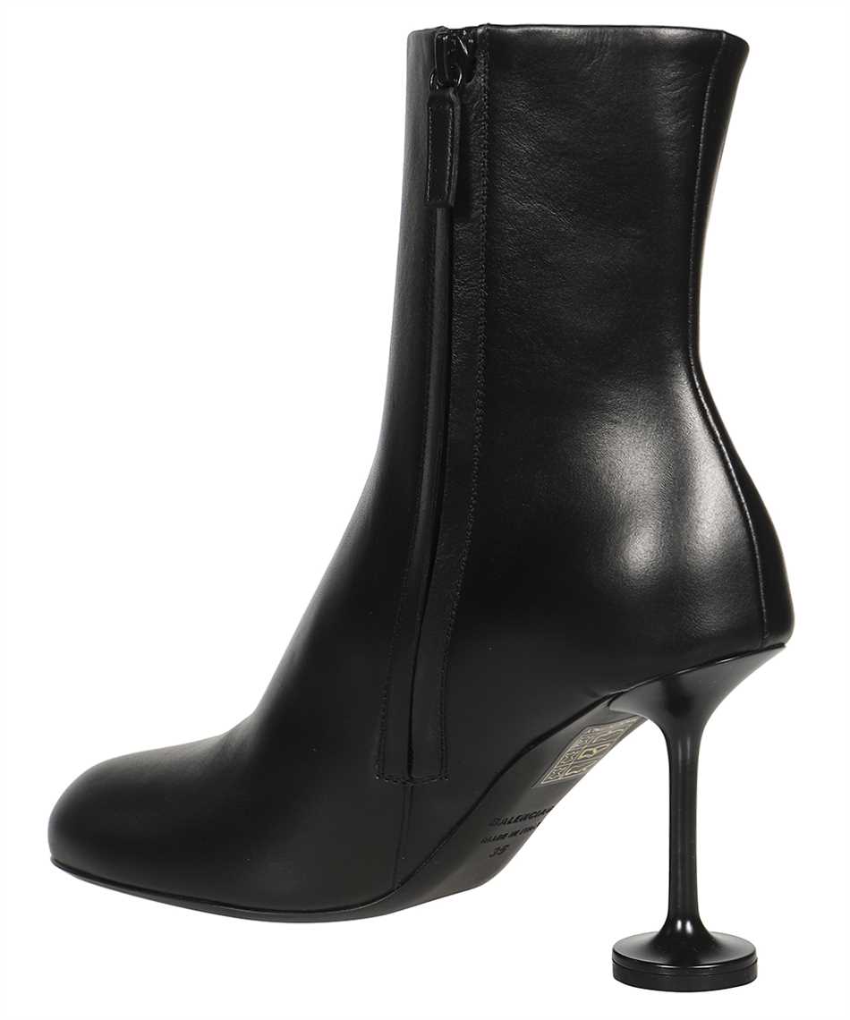 Balenciaga Leather ankle boots Zwart