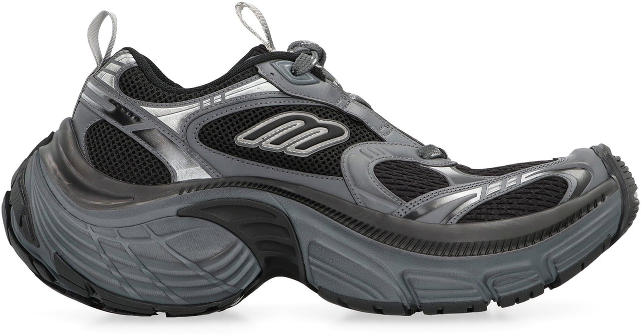 Balenciaga Sneakers 6XL in mesh Zwart