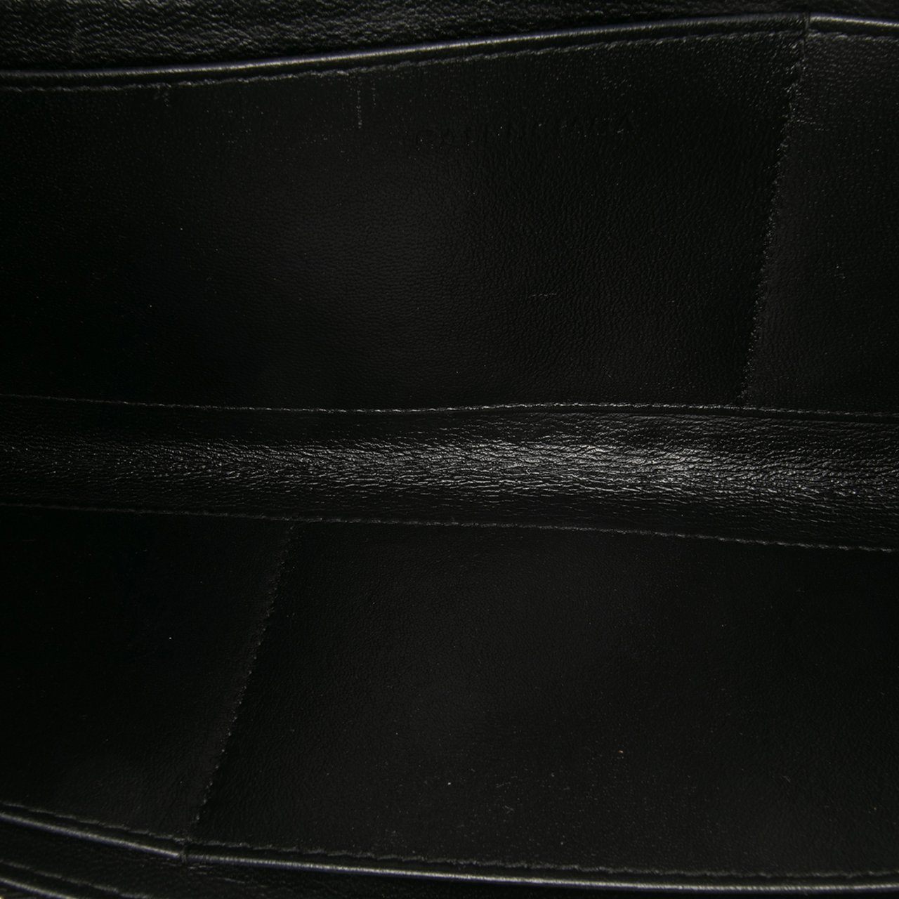 Balenciaga Leather Logo Clutch Zwart